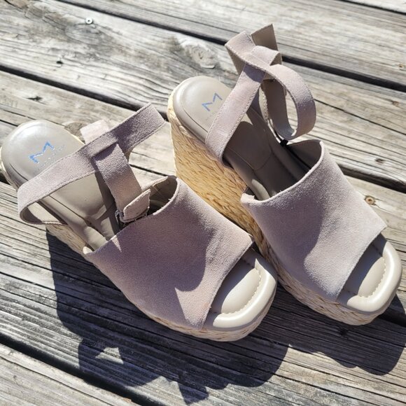 Marc Fisher espadrilles - Picture 4 of 4